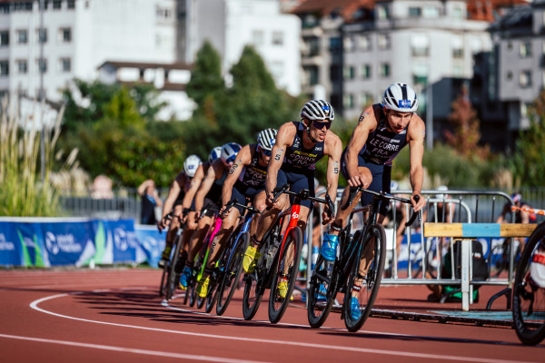 PUURFILM THEO GOMEZ AD3I7411